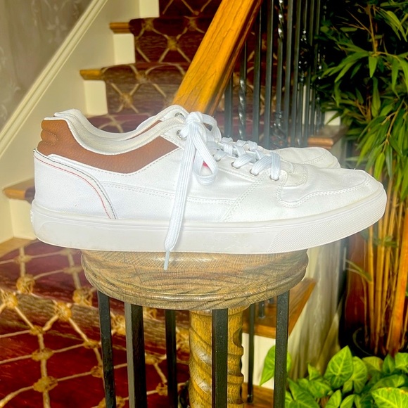 Levi’s Carter men’s sneakers very good condition size 13 - Picture 3 of 14